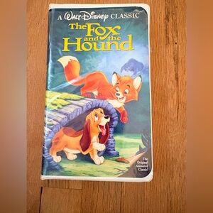 Disney’s The Fox and the Hound VHS Classic Disney move